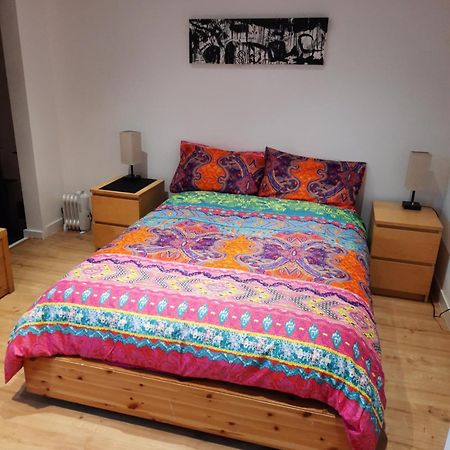 Lovely Home With Full En-Suite Double Bed Rooms Reading Esterno foto