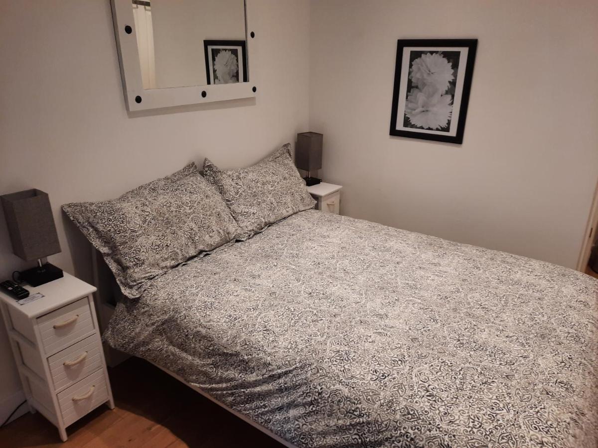 Lovely Home With Full En-Suite Double Bed Rooms Reading Esterno foto