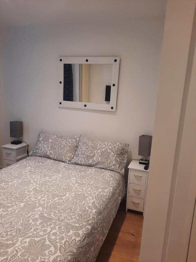 Lovely Home With Full En-Suite Double Bed Rooms Reading Esterno foto